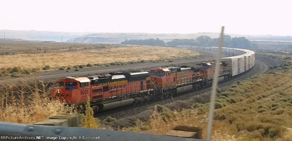 BNSF 9021-BNSF 4937